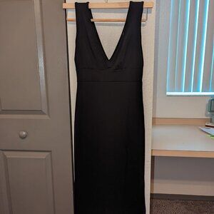 Black Deep V-Neck Midi Dress with Slit